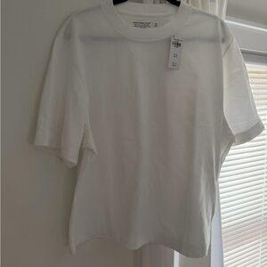 Abercrombie & Fitch White Tee - size M